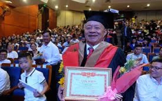 Bí Quyết Học Tiếng Anh Chăm Chỉ Của Cụ Ông 85 Tuổi