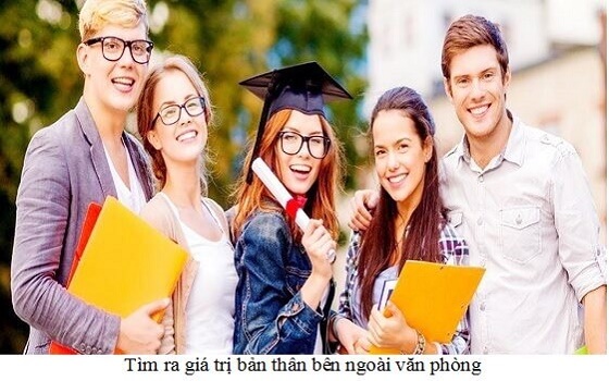 tìm sự tự tin bên ngoài làm việc