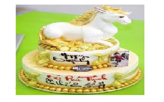 Mẫu bánh sinh nhật tuổi ngựa 3