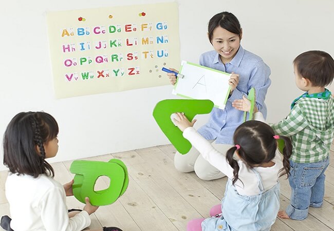 Khuyến khích động viên con