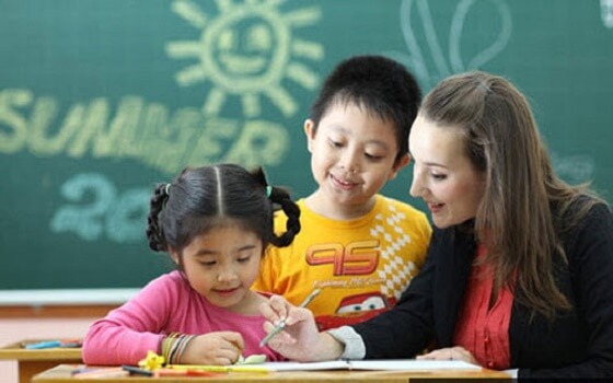 Thời kỳ nhạy cảm giúp trẻ học tiếng anh hiệu quả